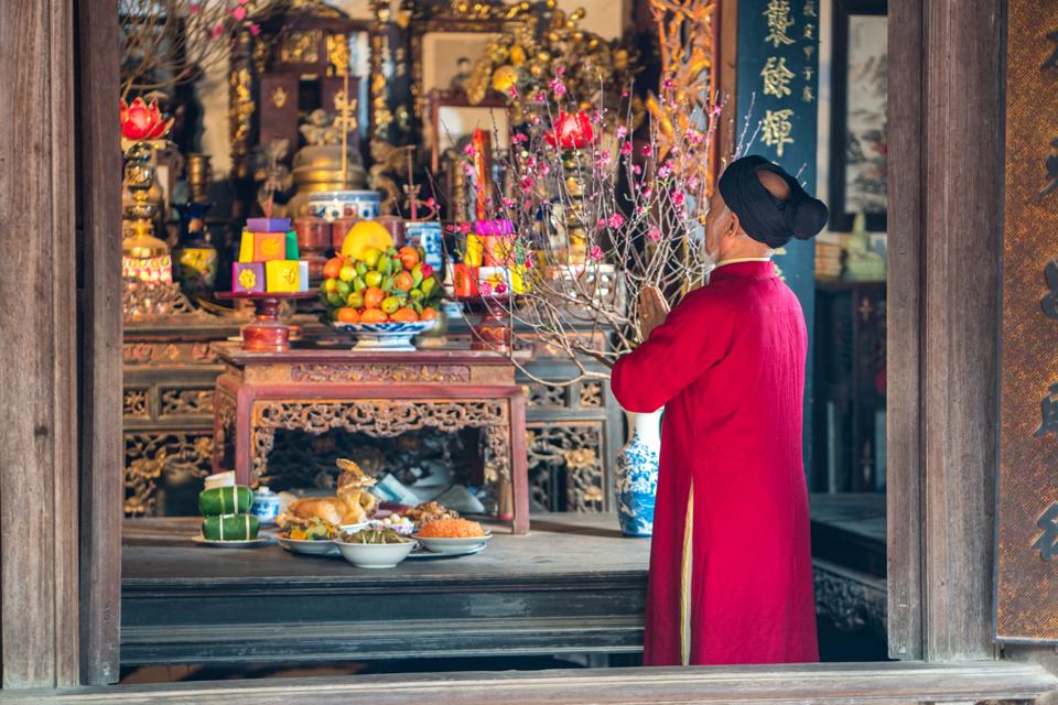 Ý nghĩa và hướng dẫn chuẩn bị mâm lễ cúng Giao thừa - ảnh 1