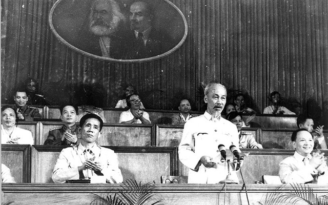 Tự hào về ‘Đảng ta’ vĩ đại, ‘là đạo đức, là văn minh’ - ảnh 2