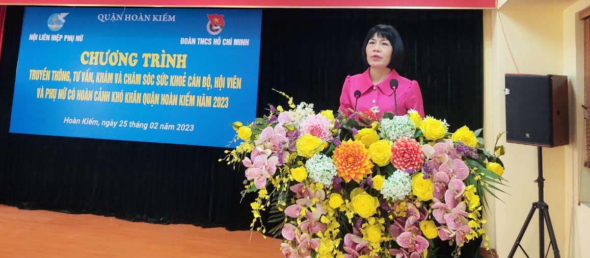 Quận Hoàn Kiếm: Khám và chăm sóc sức khỏe cho cán bộ, hội viên, phụ nữ có hoàn cảnh khó khăn và nữ lao động di cư - ảnh 2