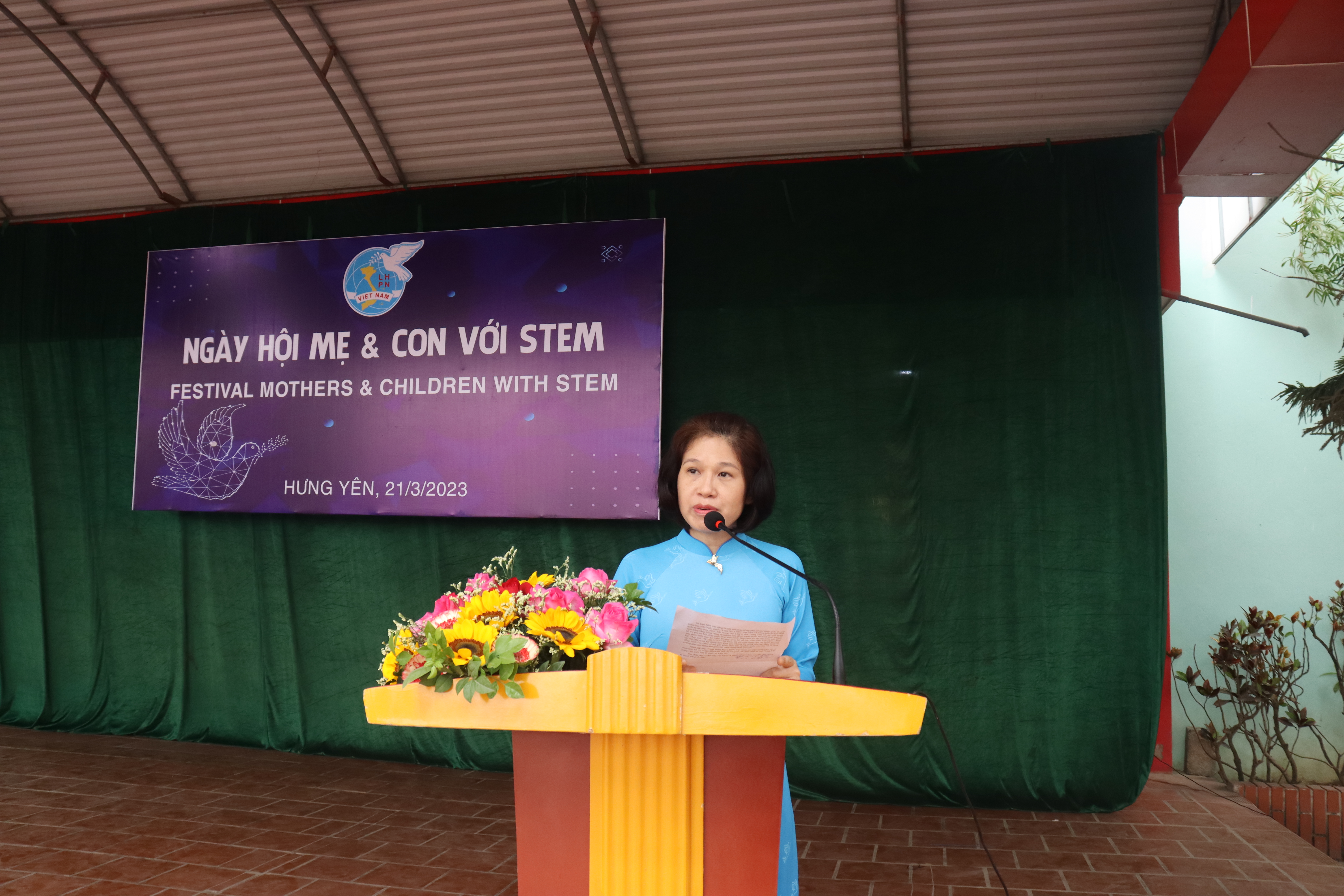 Sôi nổi các hoạt động tại ngày hội “Mẹ và con với STEM“ - ảnh 2