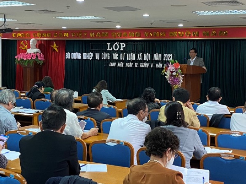 Bồi dưỡng nghiệp vụ công tác nắm bắt, xử lý và định hướng dư luận xã hội năm 2023 - ảnh 1