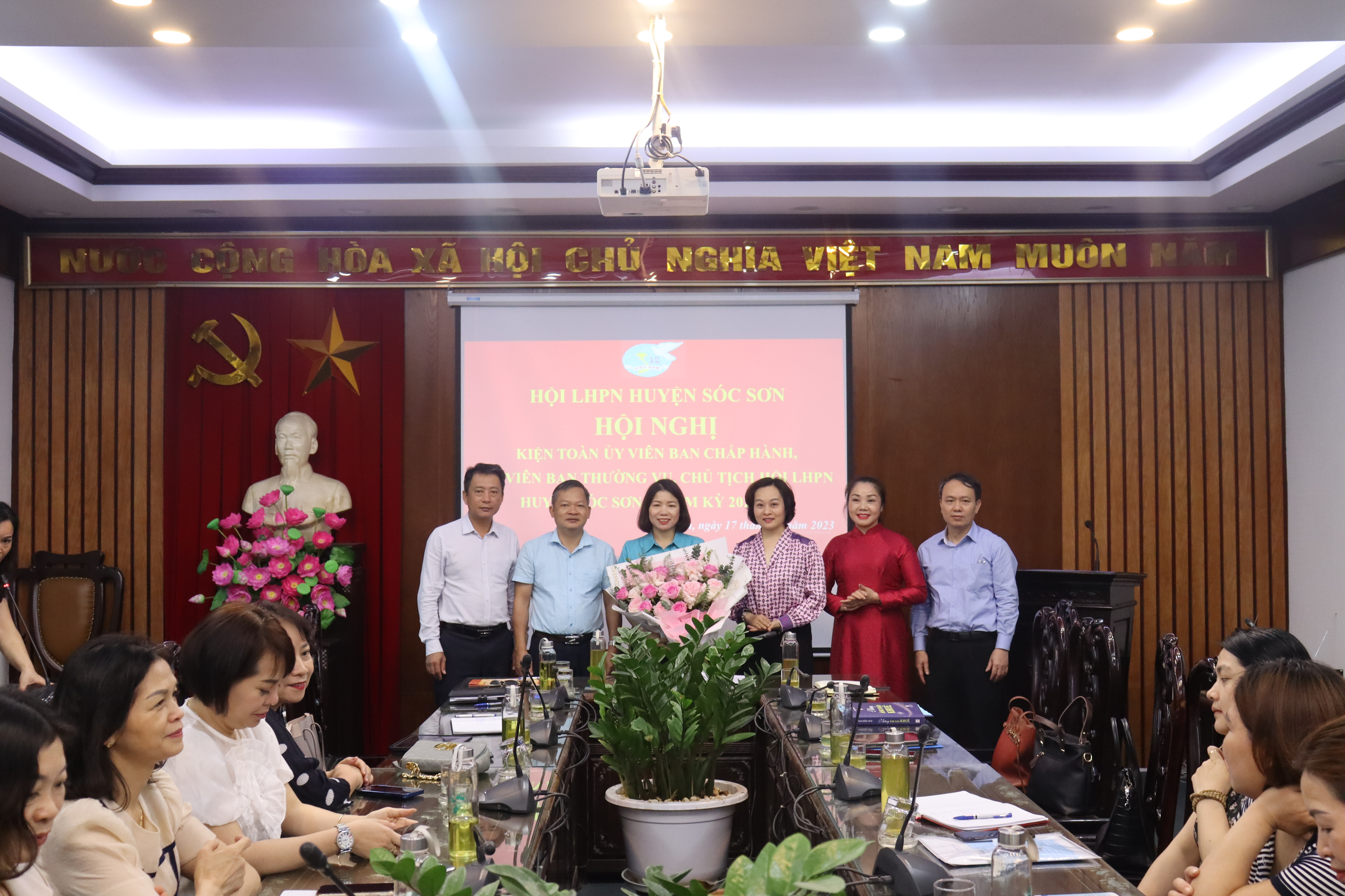 Sóc Sơn: Kiện toàn chức danh Chủ tịch Hội LHPN huyện khóa XI, nhiệm kỳ 2021-2026 - ảnh 7