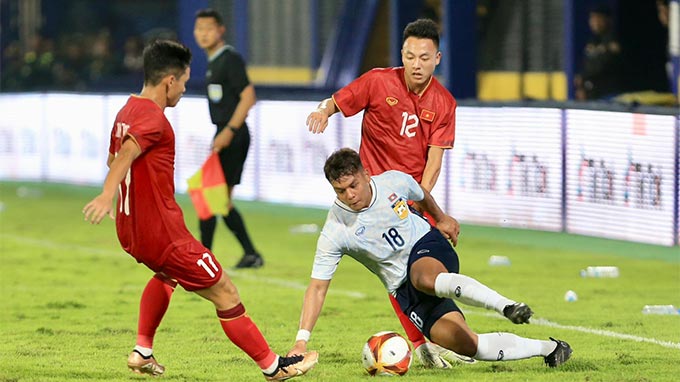 Thắng 2-0 trước U22 Lào, đội tuyển U22 Việt Nam ra quân thắng lợi ở SEA Games 32 - ảnh 2