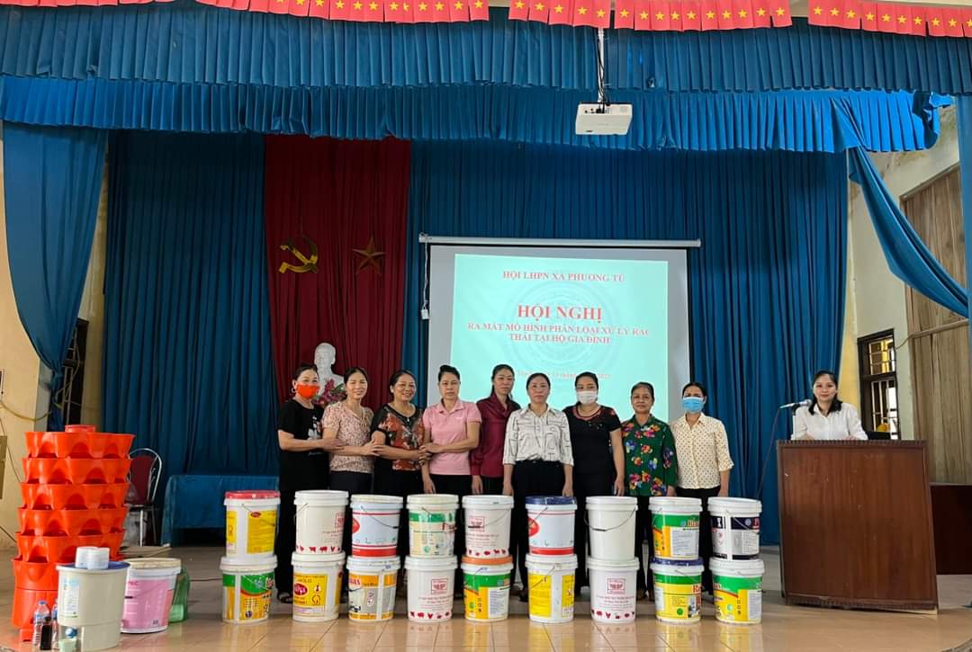 Hội LHPN huyện Ứng Hòa: Phát huy hiệu quả mô hình “Phân loại, xử lý rác thải tại hộ gia đình“ - ảnh 3
