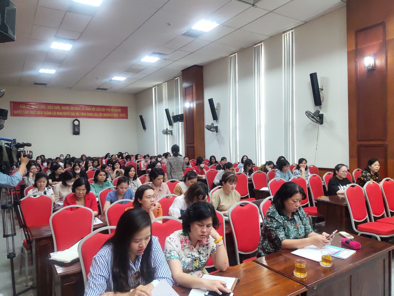 Hội LHPN Hà Nội: Tập huấn công tác bình đẳng giới và những vấn đề thực tiễn hiện nay - ảnh 2