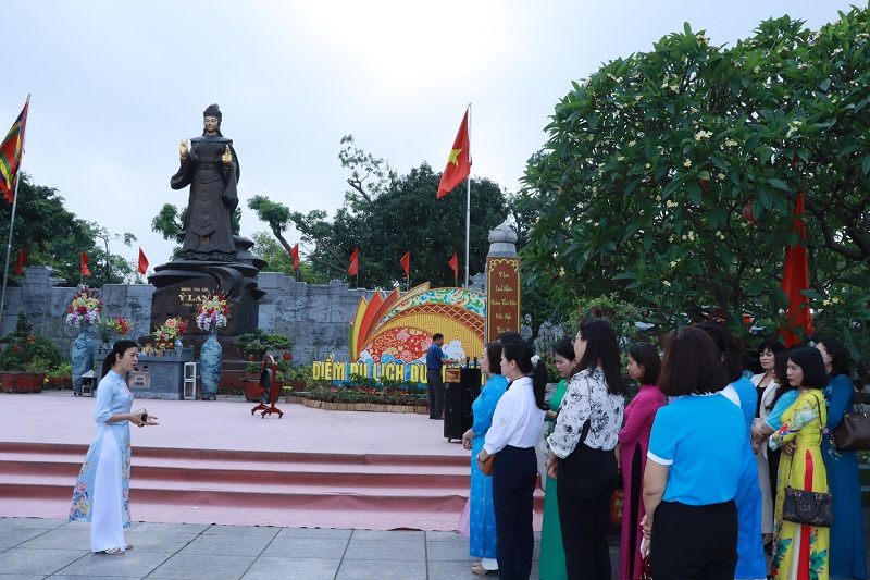 Hội LHPN Hà Nội chia sẻ kinh nghiệm triển khai mô hình “Danh lam thắng cảnh/Di tích lịch sử kiểu mẫu” - ảnh 4