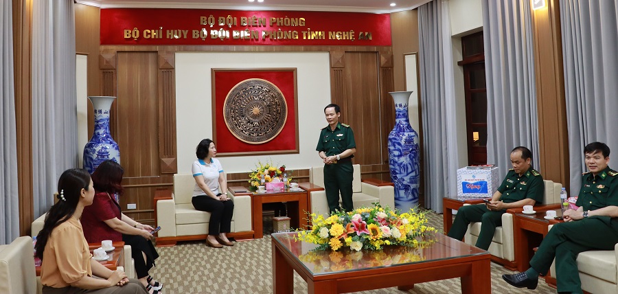Hội LHPN Hà Nội thăm và làm việc với Bộ Chỉ huy Bộ đội biên phòng và Hội LHPN tỉnh Nghệ An - ảnh 3