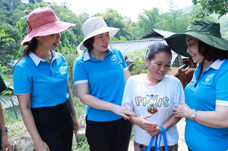 Hội LHPN Hà Nội: Hoàn thành tốt đẹp chương trình “Đồng hành cùng phụ nữ biên cương” tại Nghệ An - ảnh 10