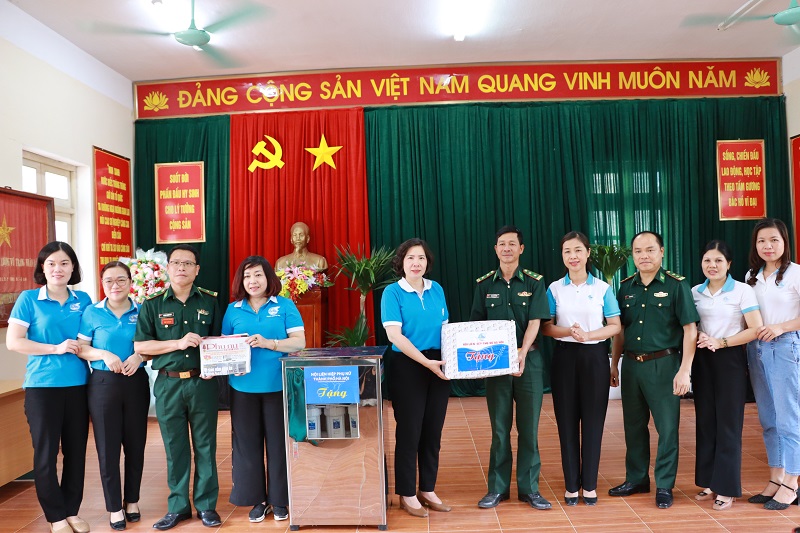Hội LHPN Hà Nội: Hoàn thành tốt đẹp chương trình “Đồng hành cùng phụ nữ biên cương” tại Nghệ An - ảnh 19