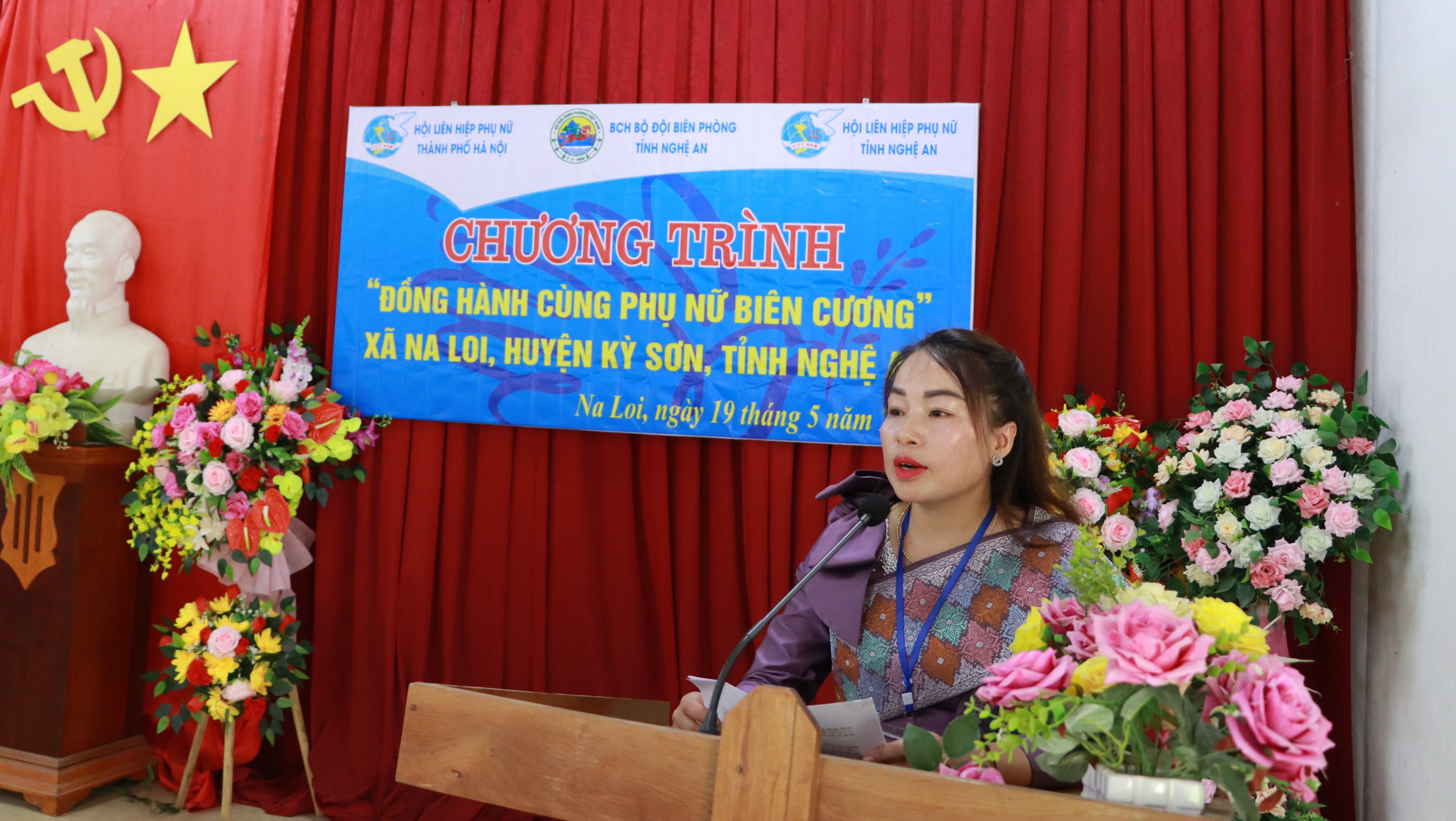 Vượt hàng trăm cây số đến với phụ nữ biên cương tỉnh Nghệ An - ảnh 7