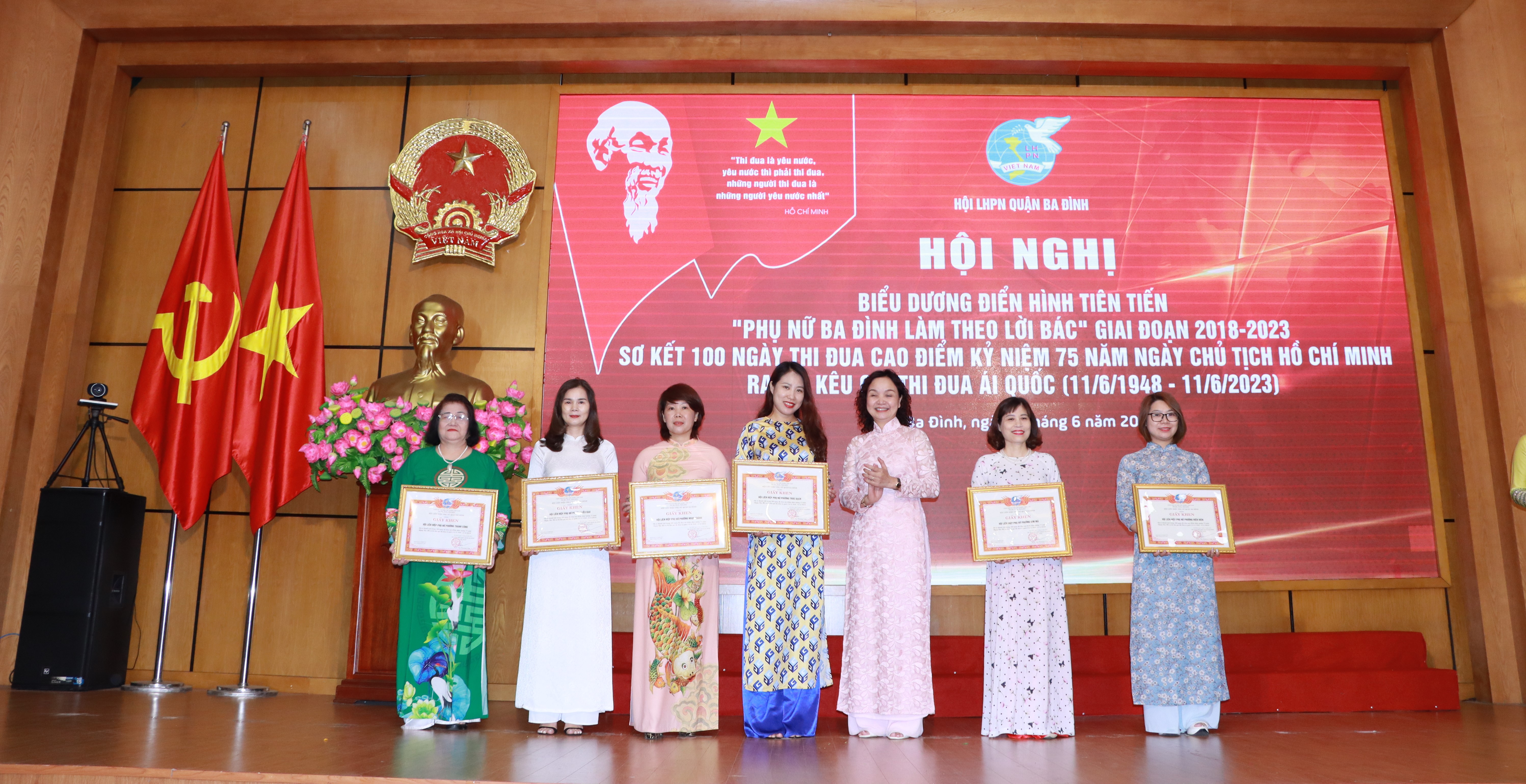 Biểu dương gương điển hình tiên tiến trong phong trào “Phụ nữ Ba Đình làm theo lời Bác” giai đoạn 2018 - 2023 - ảnh 6