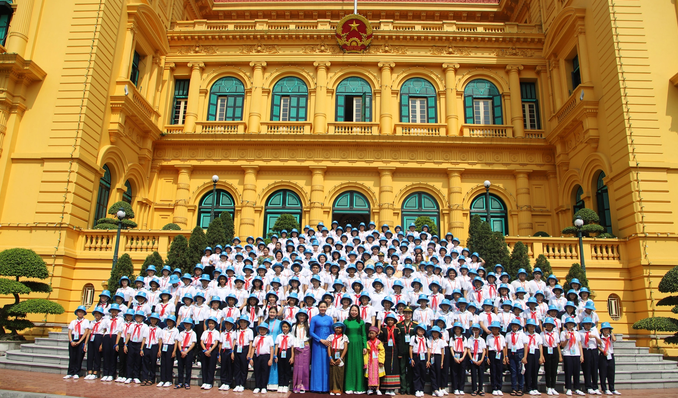 Mô hình “Mẹ đỡ đầu” trở thành điểm tựa để lan tỏa yêu thương cho trẻ mồ côi trên khắp mọi miền đất nước - ảnh 4