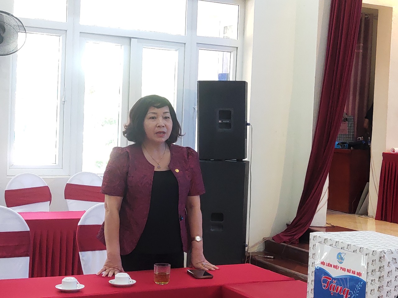 Hội LHPN Hà Nội thăm, tặng quà người có công, gia đình chính sách tại huyện Ứng Hòa, Thạch Thất - ảnh 2