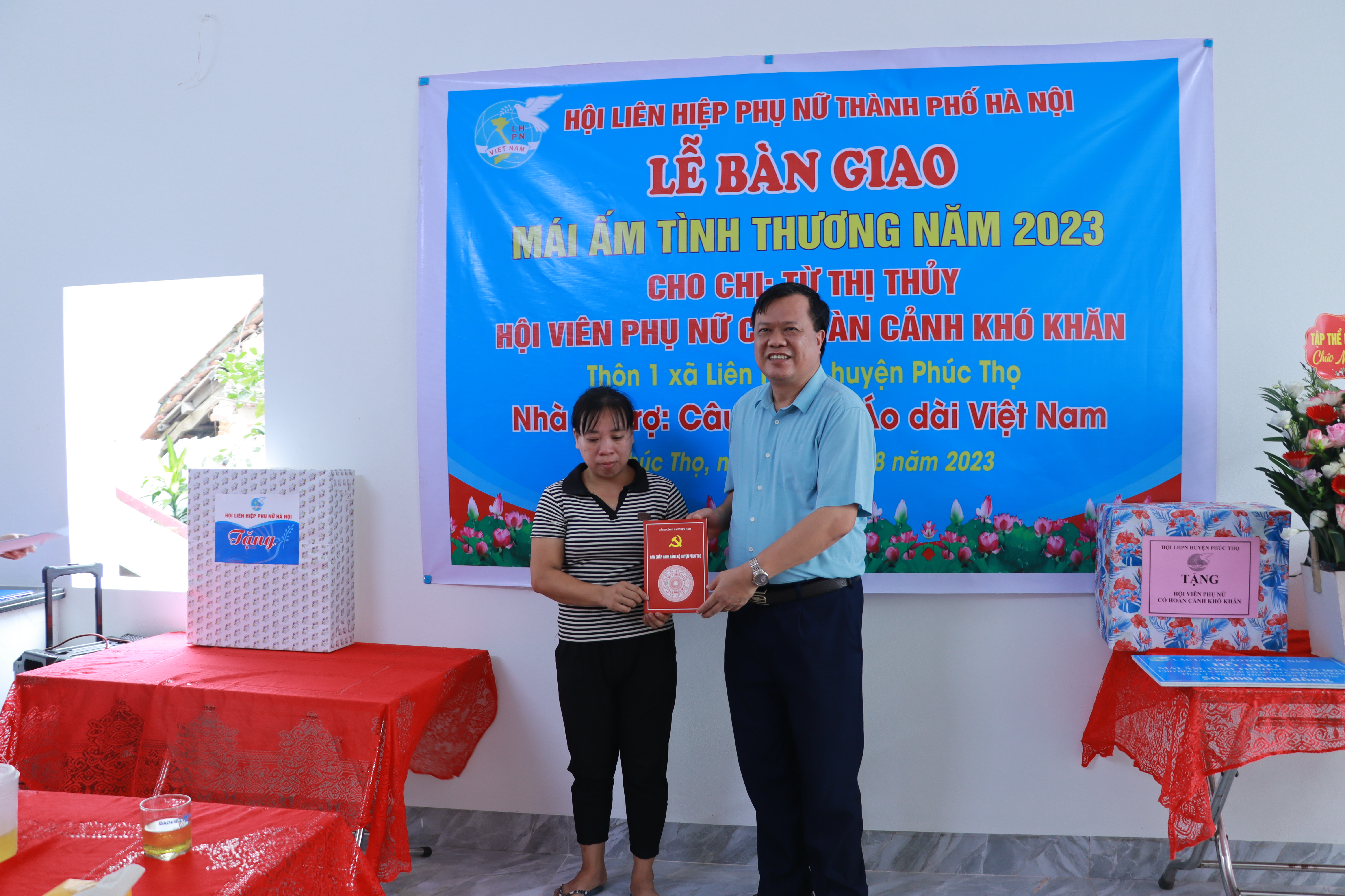 Hội LHPN Hà Nội: Bàn giao mái ấm tình thương cho phụ nữ khó khăn tại huyện Phúc Thọ - ảnh 5