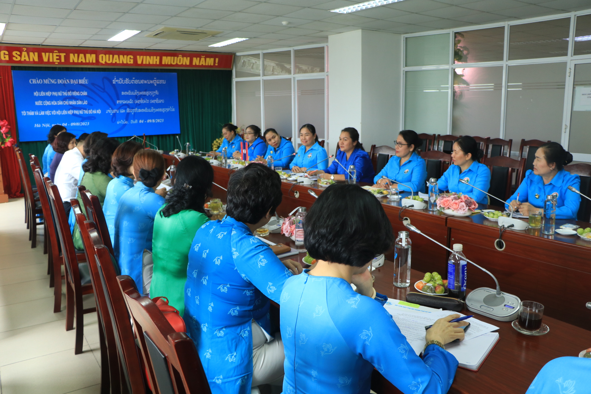 Thăm, chia sẻ kinh nghiệm công tác Hội với Hội LHPN Hà Nội - ảnh 17