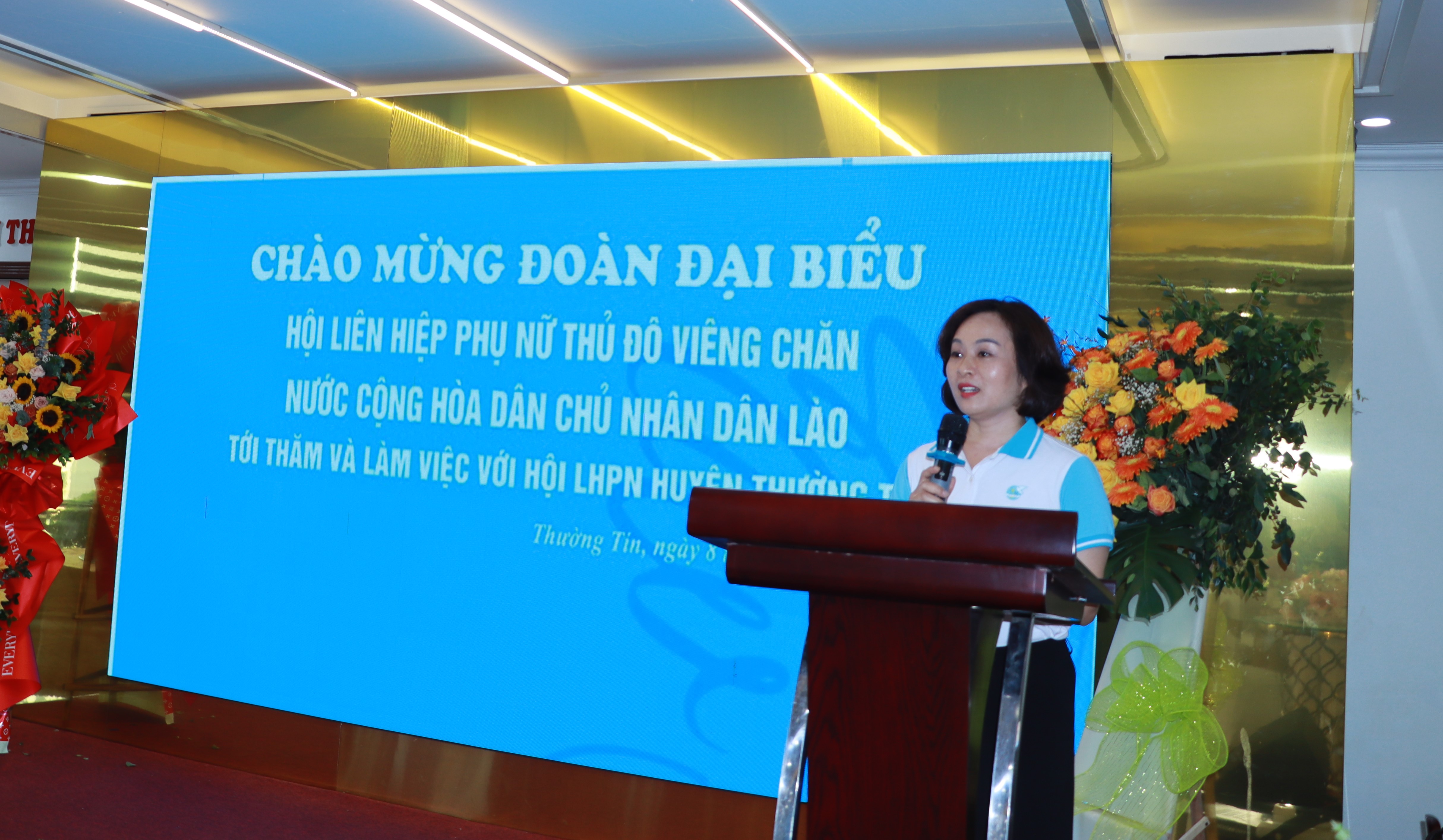 Đoàn đại biểu Hội LHPN Thủ đô Viêng Chăn thăm, học tập kinh nghiệm mô hình phát triển du lịch sinh thái làng nghề - ảnh 11