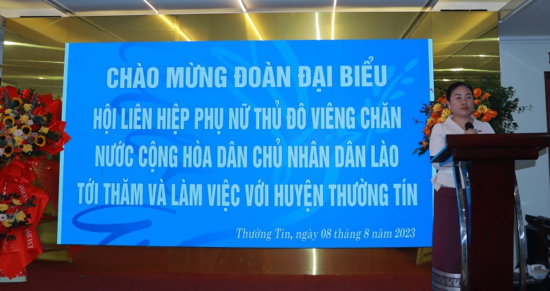 Đoàn đại biểu Hội LHPN Thủ đô Viêng Chăn thăm, học tập kinh nghiệm mô hình phát triển du lịch sinh thái làng nghề - ảnh 13