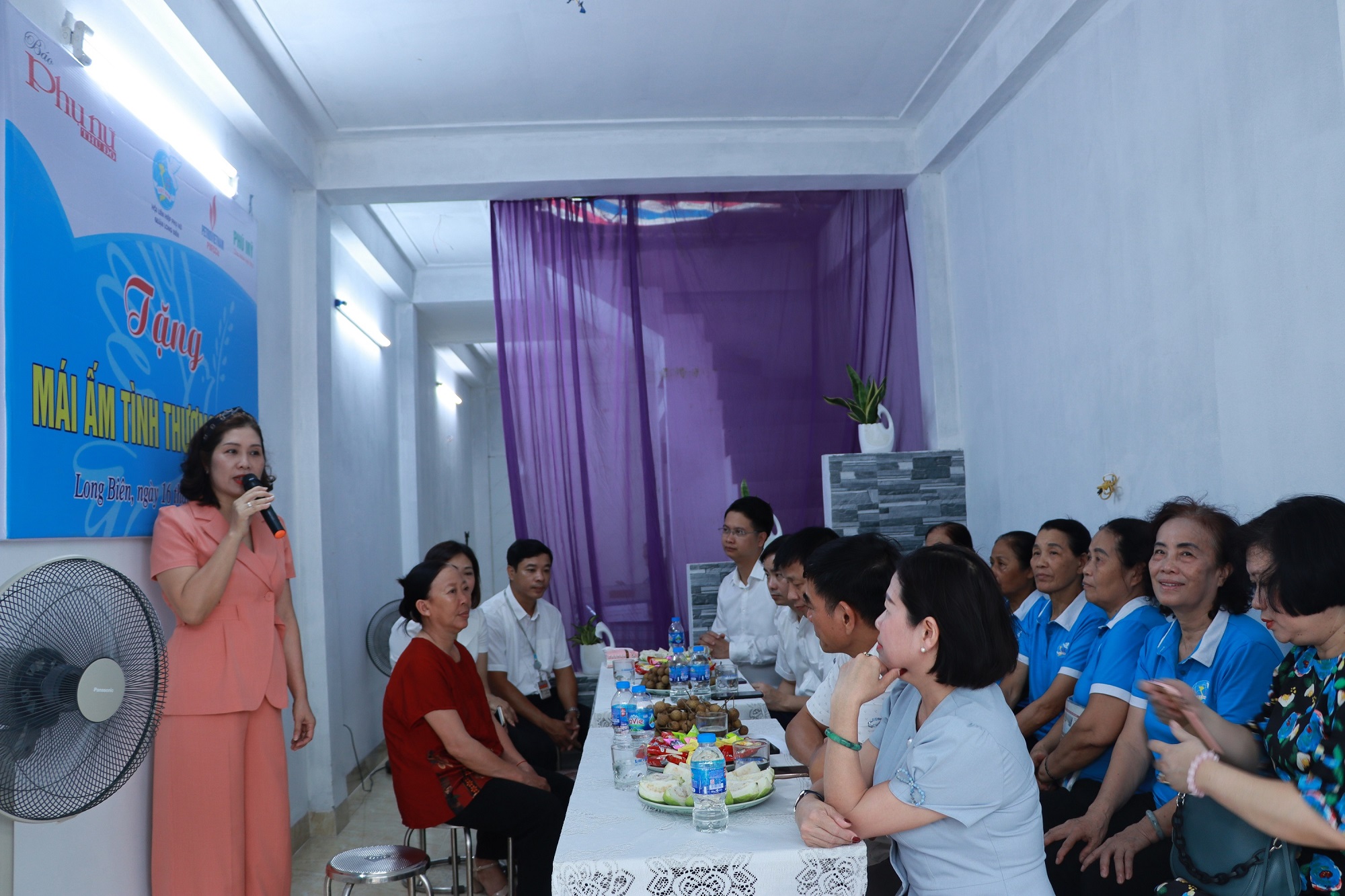 Bàn giao mái ấm tình thương cho phụ nữ khó khăn tại quận Long Biên - ảnh 3