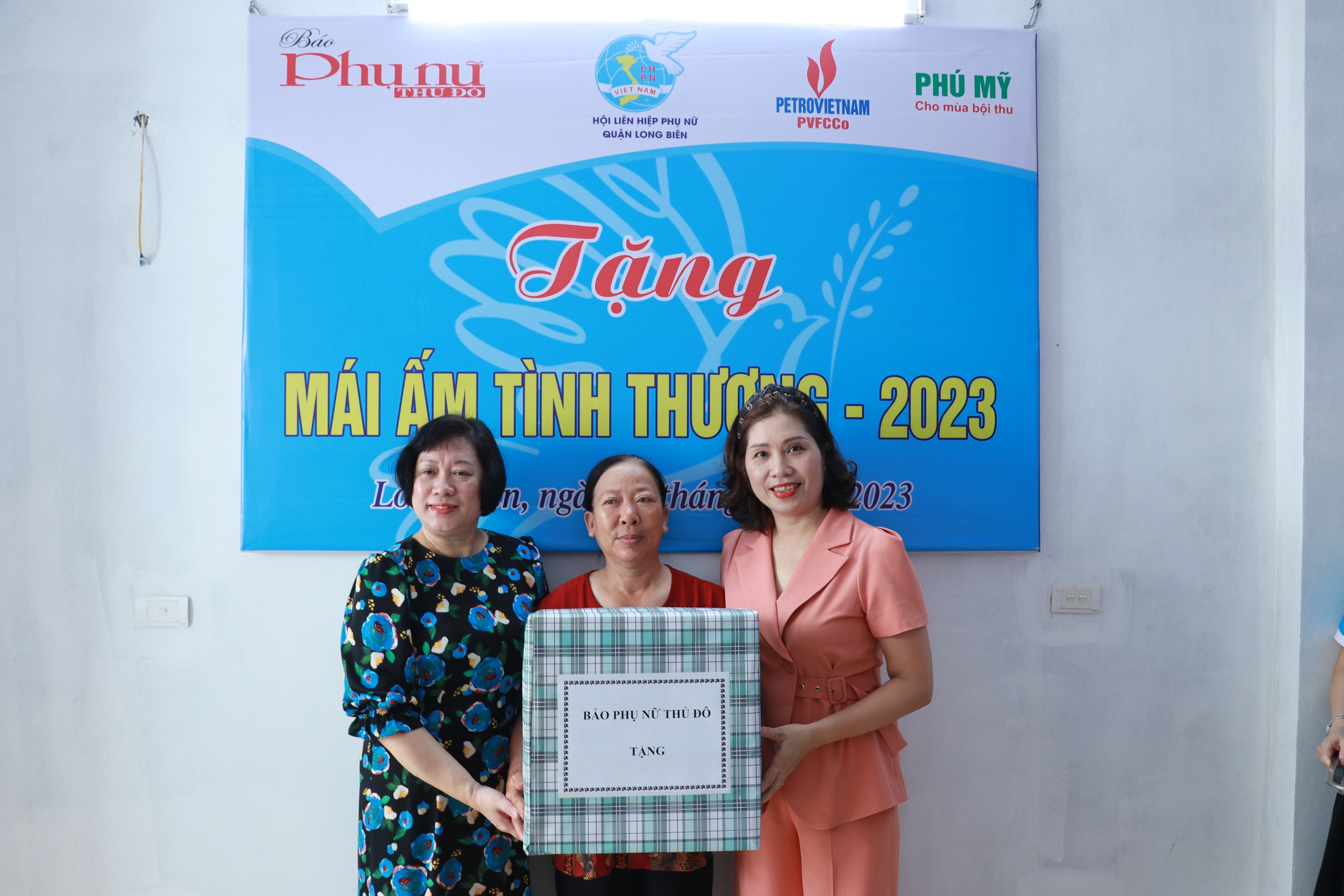 Bàn giao mái ấm tình thương cho phụ nữ khó khăn tại quận Long Biên - ảnh 7