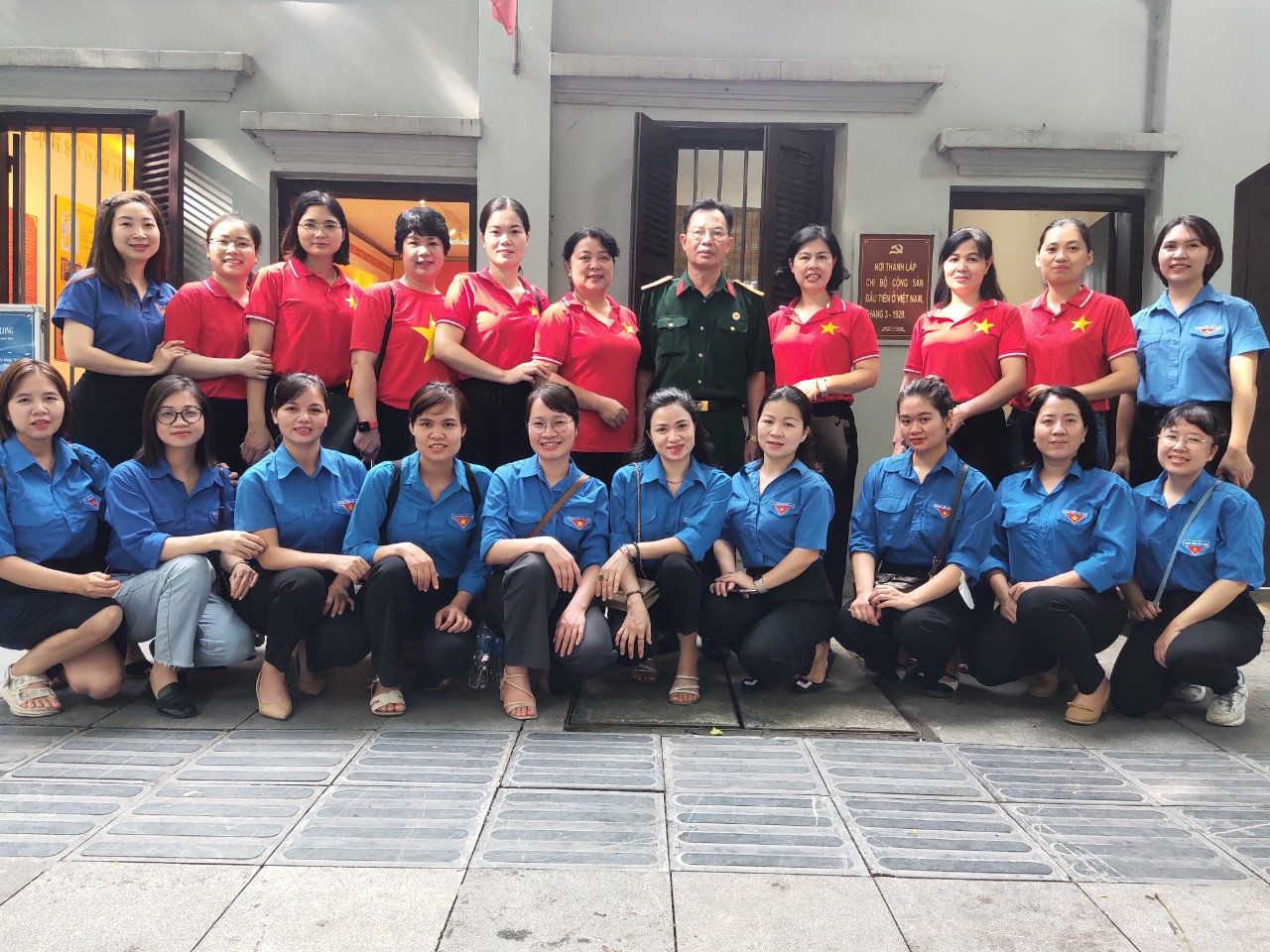 Giáo dục truyền thống cho đảng viên, đoàn viên qua các “địa chỉ đỏ“ cách mạng - ảnh 5