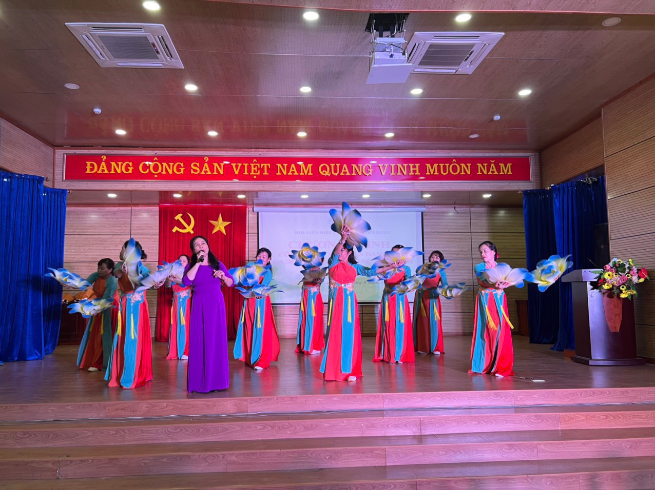 Hội LHPN huyện Sóc Sơn: Kết nạp 41 hội viên danh dự là nam giới - ảnh 3