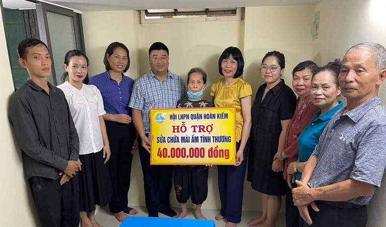 Bàn giao mái ấm tình thương cho phụ nữ có hoàn cảnh khó khăn - ảnh 1