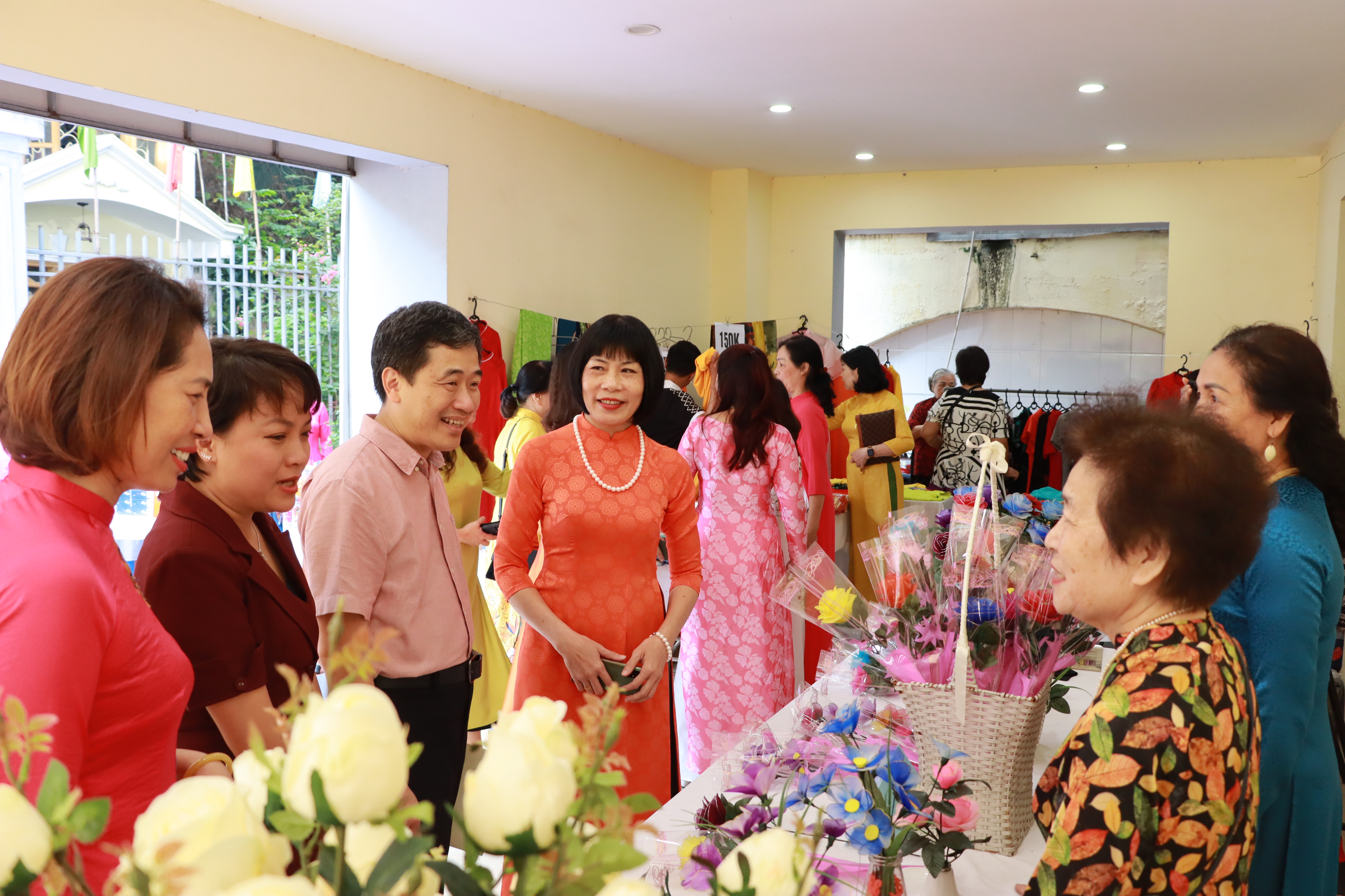 Sôi nổi Ngày hội Phụ nữ Hoàn Kiếm sáng tạo khởi nghiệp năm 2023 - ảnh 15