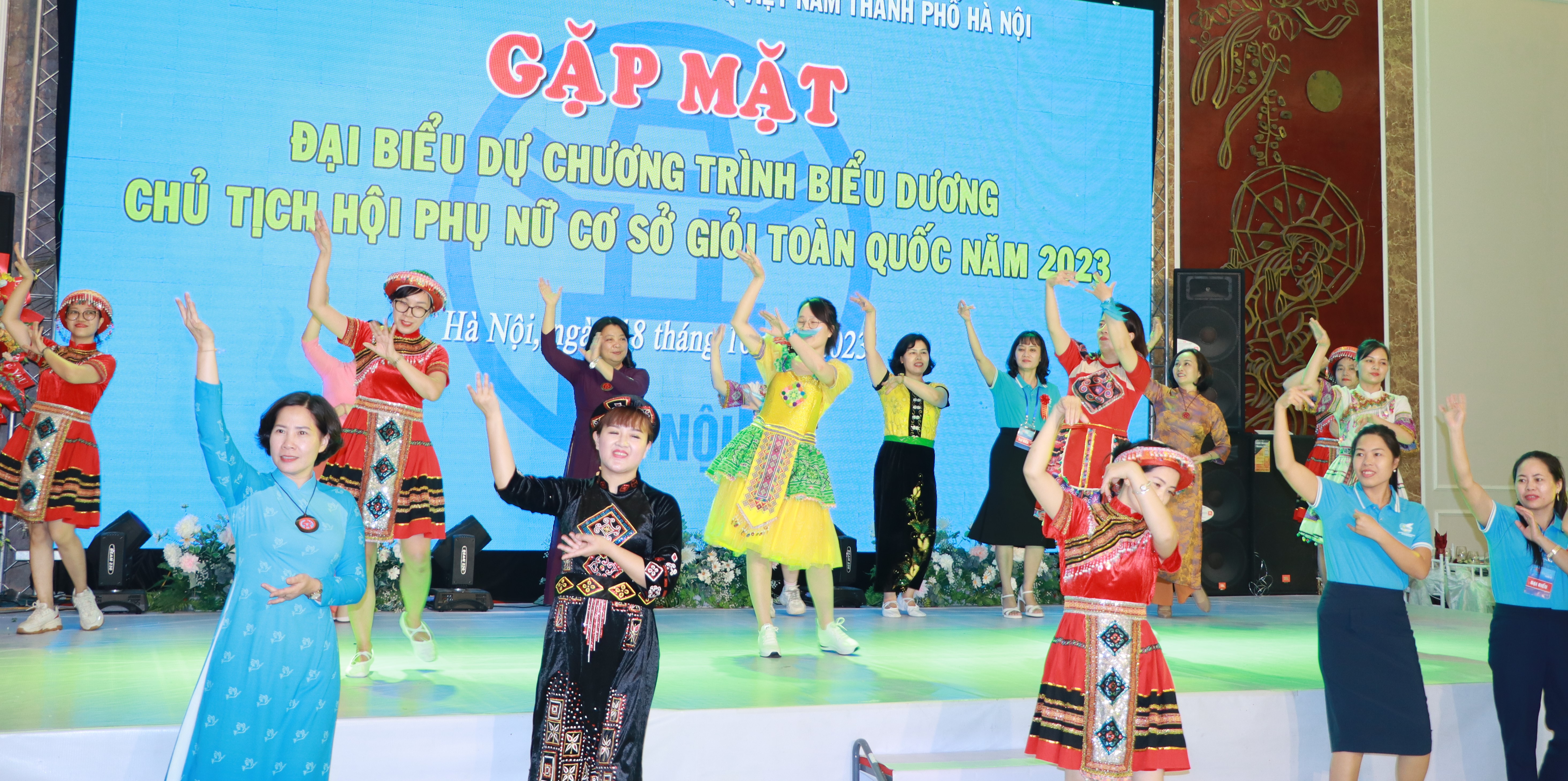 Gặp mặt đại biểu dự Chương trình Biểu dương Chủ tịch Hội Phụ nữ cơ sở giỏi toàn quốc năm 2023 - ảnh 8