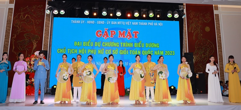 Gặp mặt đại biểu dự Chương trình Biểu dương Chủ tịch Hội Phụ nữ cơ sở giỏi toàn quốc năm 2023 - ảnh 4