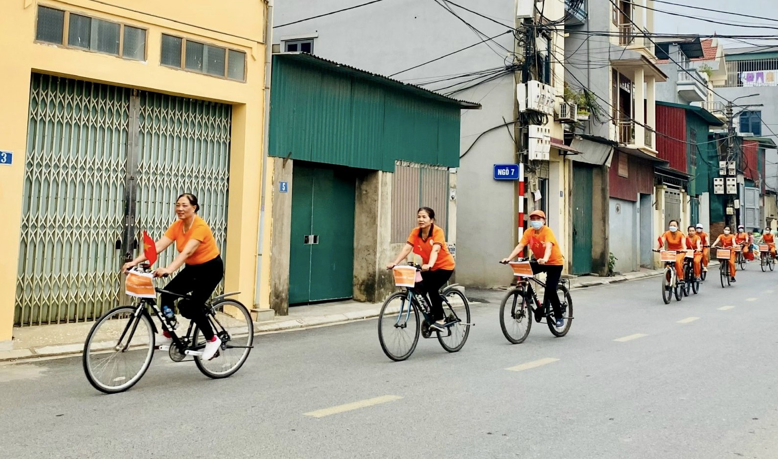 Phụ nữ Gia Lâm cùng hòa sắc cam vì bình đẳng giới - ảnh 6