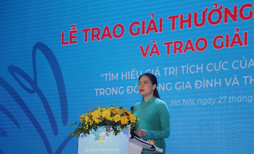 Trao giải cho 7 tập thể và 19 cá nhân tiêu biểu xuất sắc năm 2022 và 2023 - ảnh 1