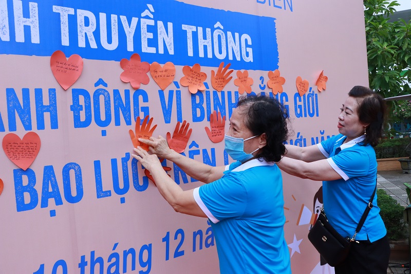 Hội LHPN quận Long Biên: Chung tay hành động phòng chống bạo lực, xâm hại phụ nữ, trẻ em - ảnh 7
