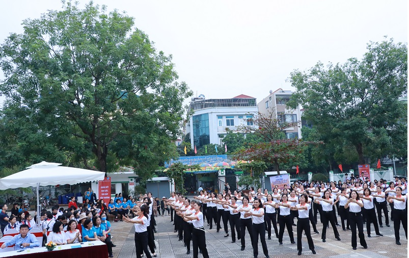 Hội LHPN quận Long Biên: Chung tay hành động phòng chống bạo lực, xâm hại phụ nữ, trẻ em - ảnh 9