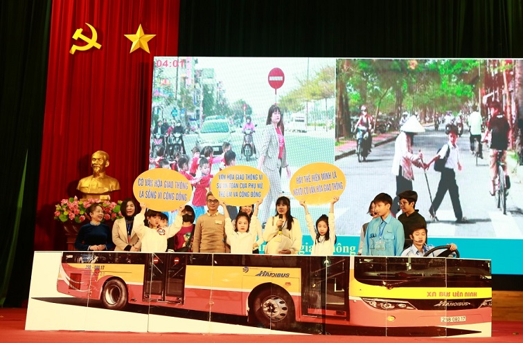 Sôi nổi hội thi Nhà báo tương lai với Thành phố an toàn cho phụ nữ và trẻ em năm 2023 - ảnh 7
