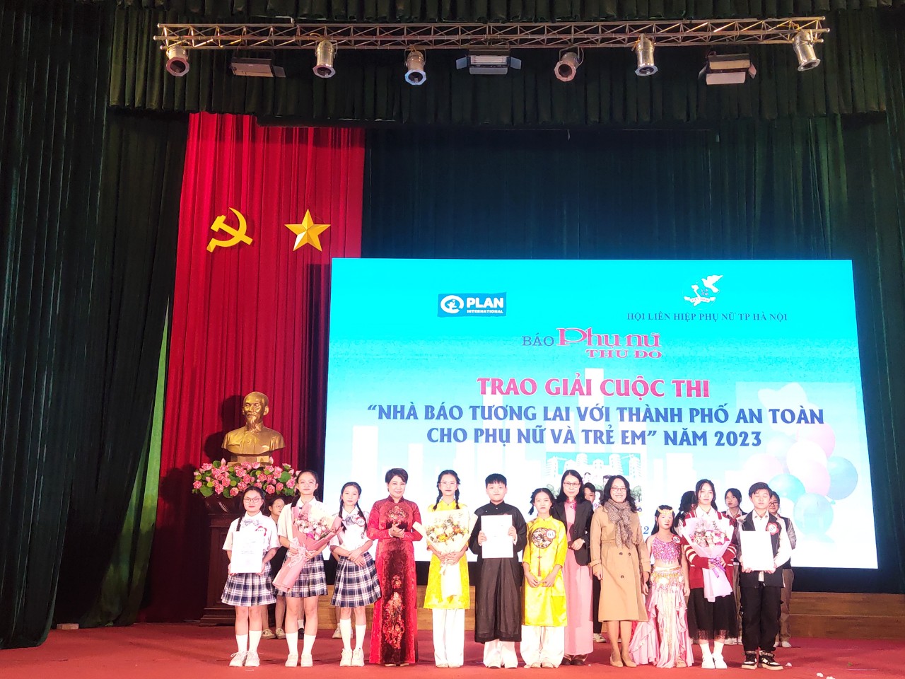 Sôi nổi hội thi Nhà báo tương lai với Thành phố an toàn cho phụ nữ và trẻ em năm 2023 - ảnh 12