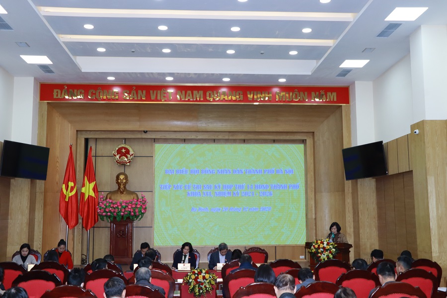 Tiếp xúc với cử tri quận Ba Đình sau kỳ họp thứ 14, khóa XVI - ảnh 1