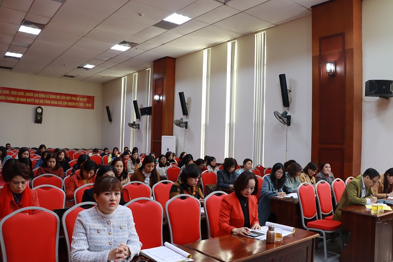 Phát huy vai trò của phụ nữ xây dựng nông thôn mới, đô thị văn minh - ảnh 1