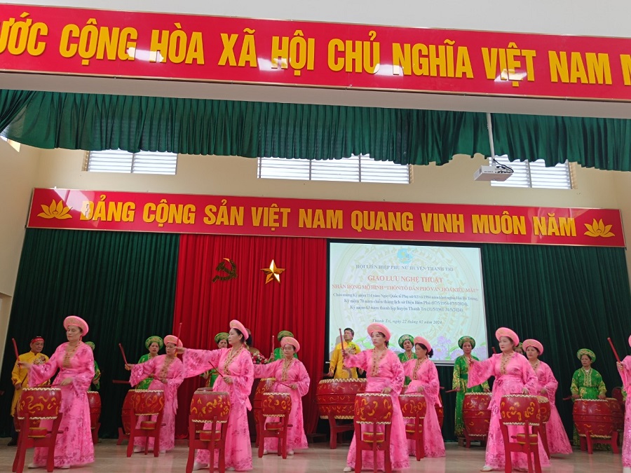 Các cấp Hội Phụ nữ huyện Thanh Trì phấn đấu trồng 250 cây xanh, cây ăn trái - ảnh 9