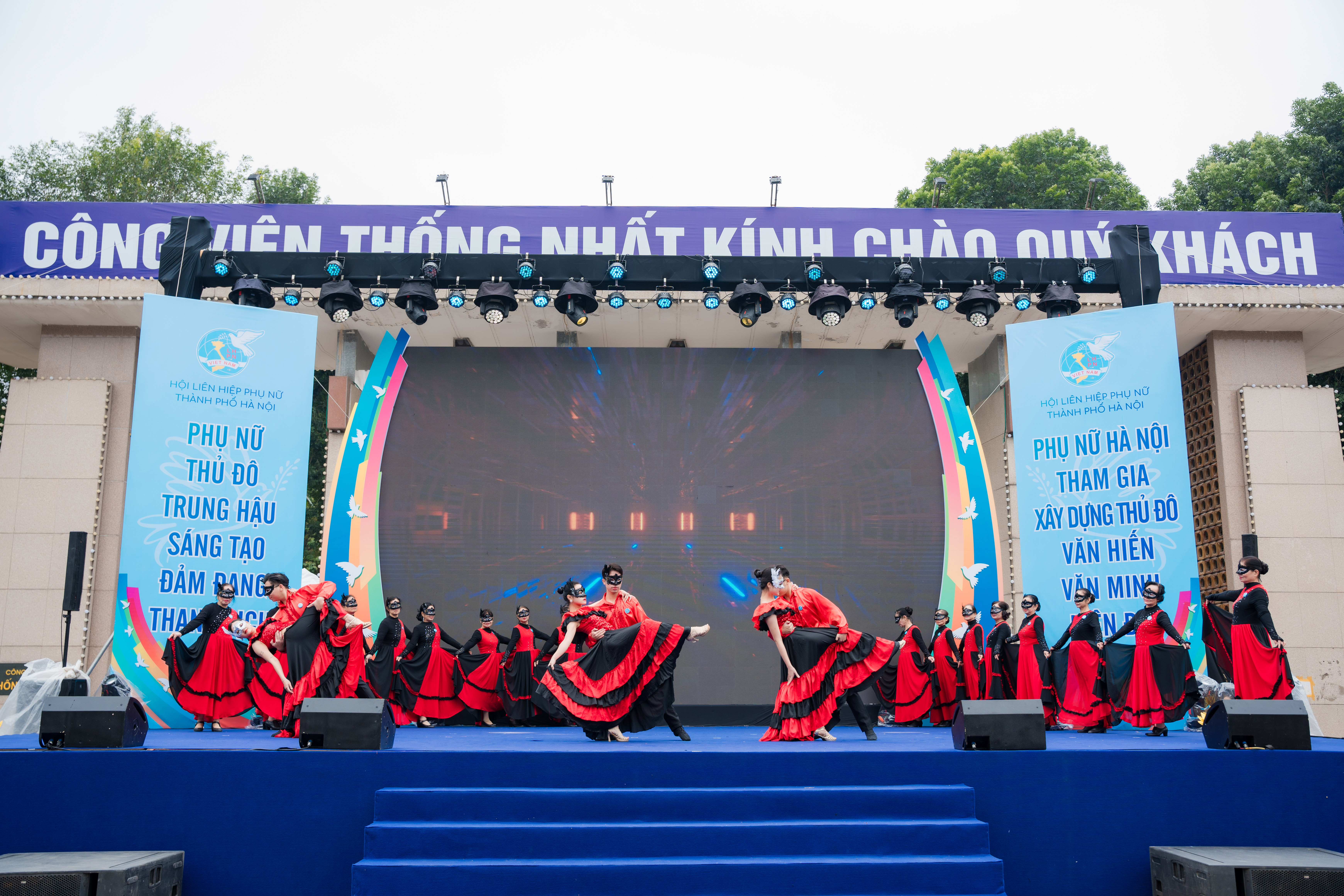 Ấn tượng liên hoan “Vũ điệu hòa bình - hữu nghị” năm 2024 - ảnh 11