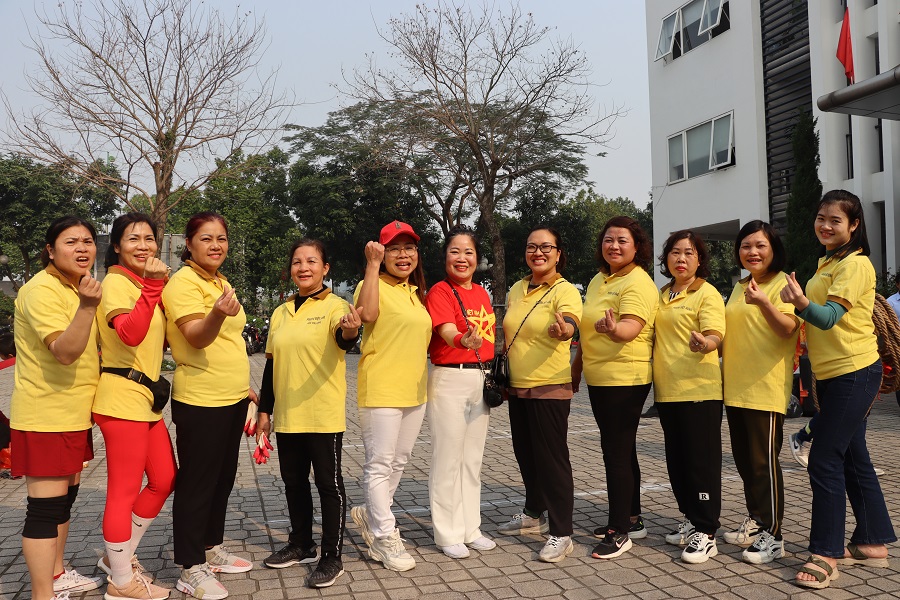 Quận Long Biên: “Cán bộ, hội viên phụ nữ chúng tôi rất vui, phấn khởi đến với ngày hội!“ - ảnh 12