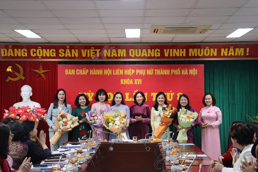 Bà Phạm Thị Mỹ Hoa là tân Phó Chủ tịch Hội LHPN Hà Nội - ảnh 1