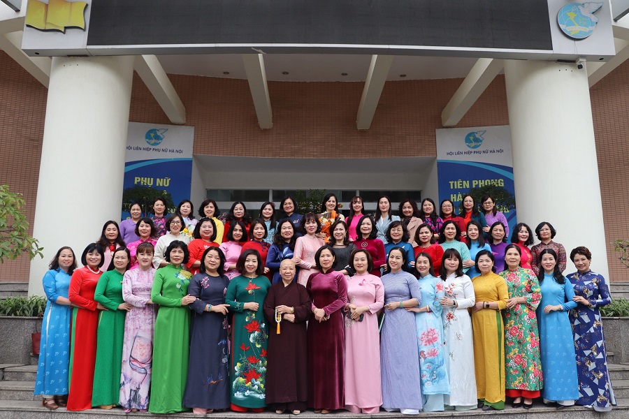 Bà Phạm Thị Mỹ Hoa là tân Phó Chủ tịch Hội LHPN Hà Nội - ảnh 6