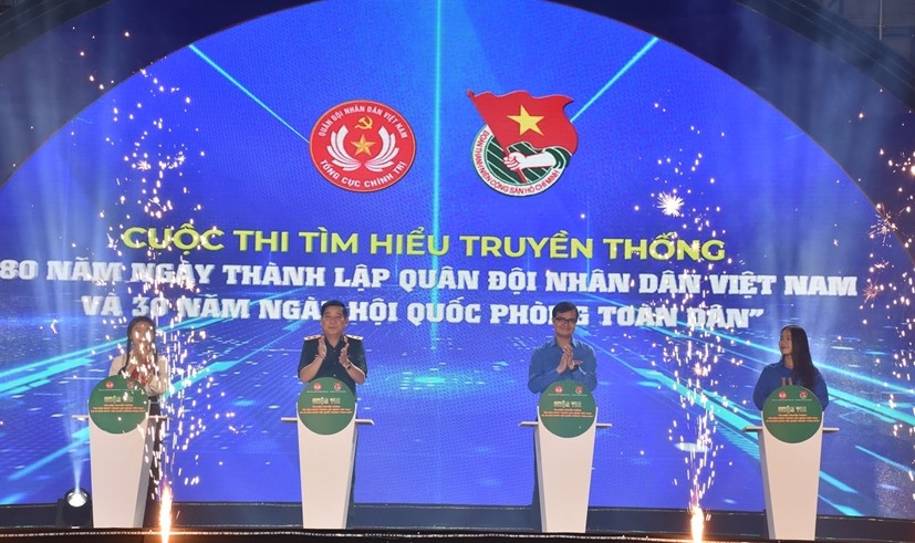 Ấn tượng chương trình nghệ thuật “Điện Biên Phủ - Khát vọng non sông” - ảnh 2