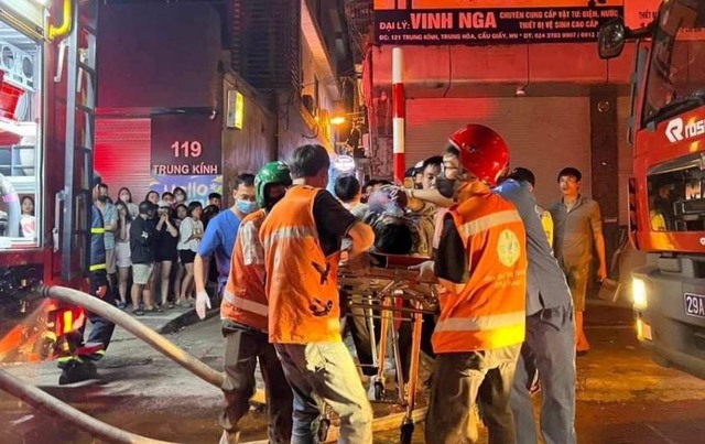 Thủ tướng chỉ đạo khắc phục hậu quả, làm rõ nguyên nhân vụ cháy tại phố Trung Kính - ảnh 1