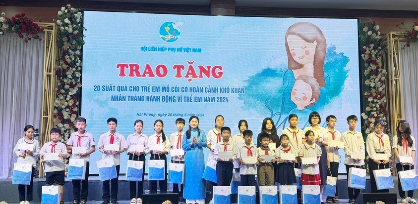 Đảm bảo sức khỏe và vệ sinh kinh nguyệt cho phụ nữ và trẻ em gái - ảnh 2