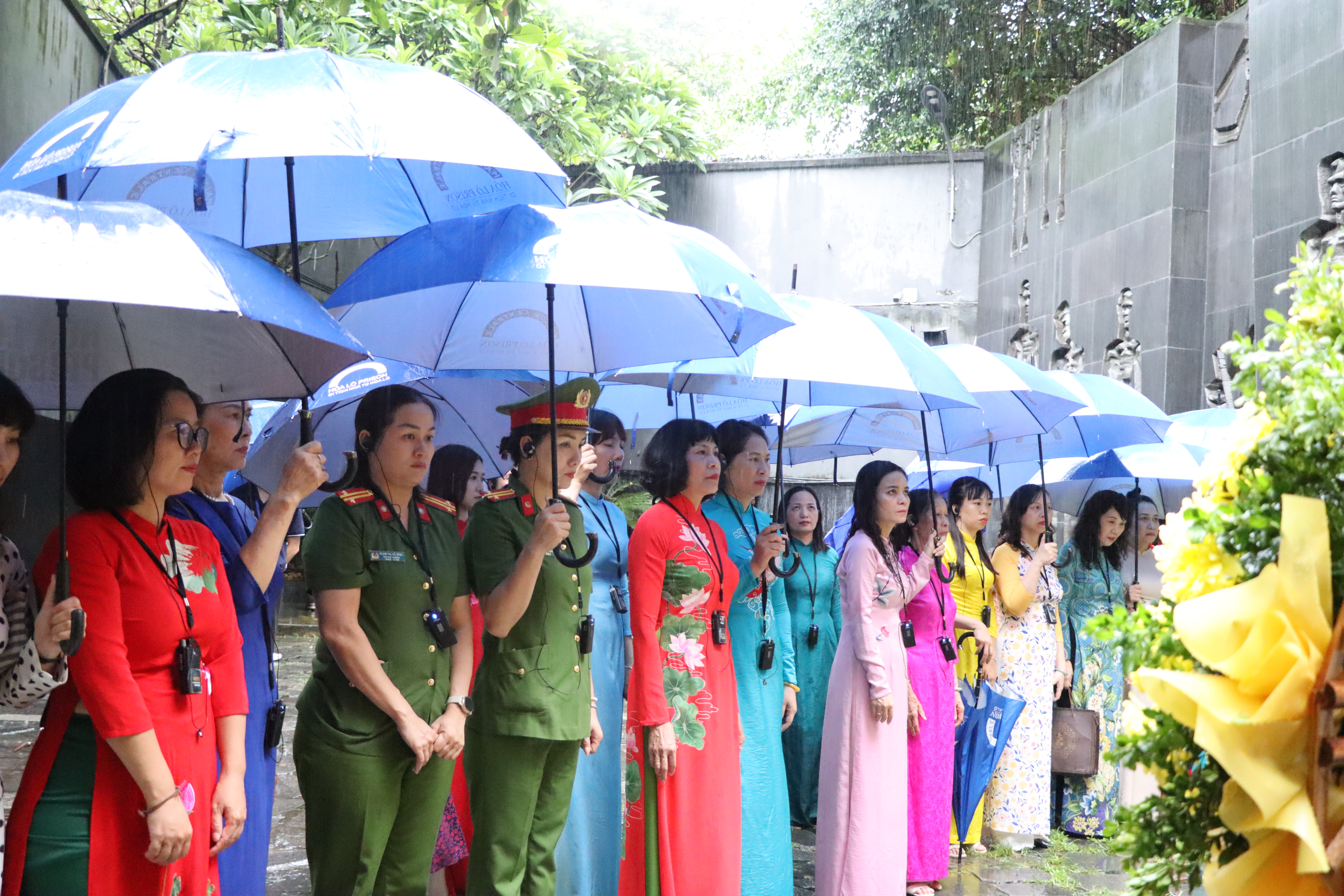 Gặp mặt, tặng quà cán bộ Hội, phụ nữ là thương binh, thân nhân liệt sỹ - ảnh 4