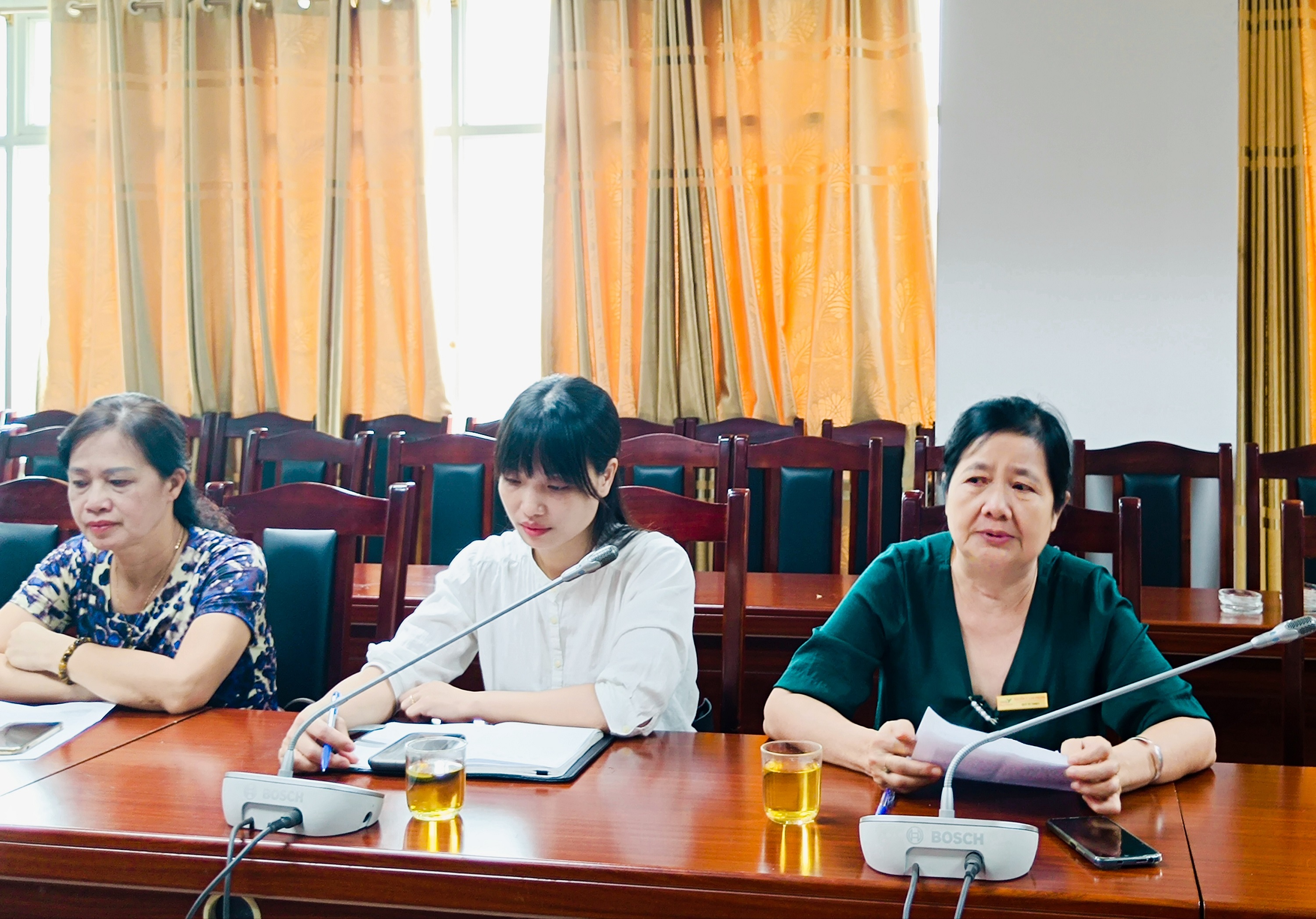 Cán bộ, hội viên phụ nữ Thủ đô thành kính tưởng niệm Tổng Bí thư Nguyễn Phú Trọng - ảnh 4