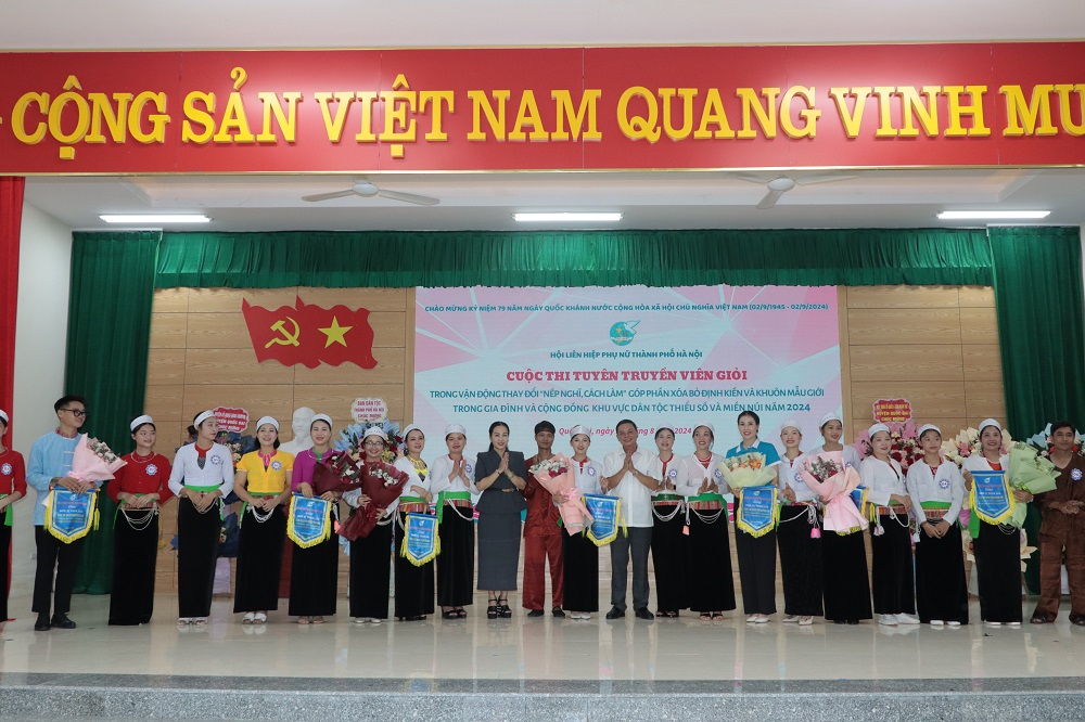 Tuyên truyền, vận động thay đổi “nếp nghĩ, cách làm” tại khu vực dân tộc thiểu số, miền núi huyện Quốc Oai - ảnh 2