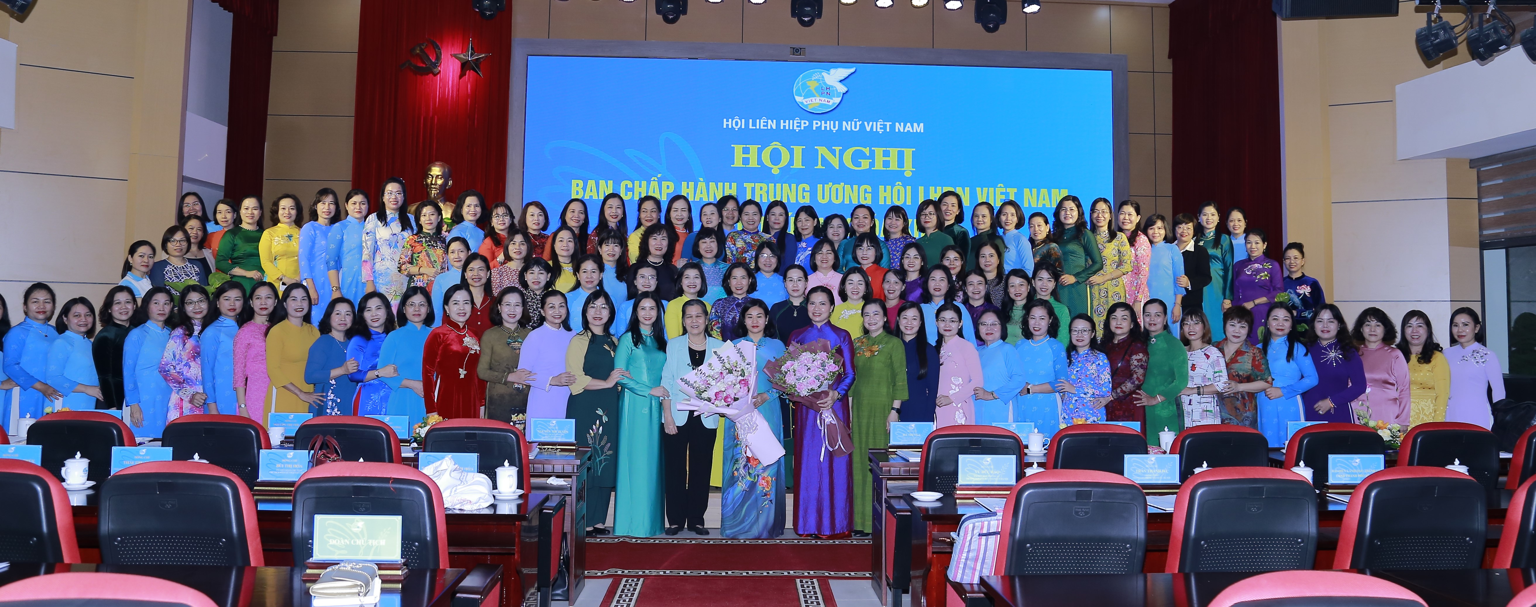 Đồng chí Nguyễn Thị Tuyến được bầu làm Chủ tịch Trung ương Hội LHPN Việt Nam - ảnh 6