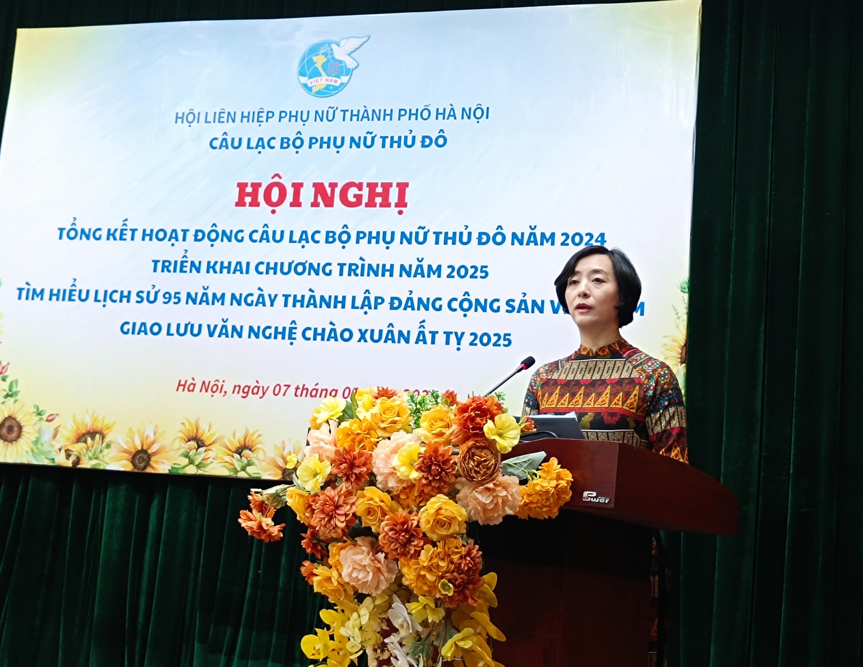 CLB Phụ nữ Thủ đô đổi mới nội dung hoạt động, phát huy truyền thống tốt đẹp của phụ nữ Việt Nam - ảnh 2